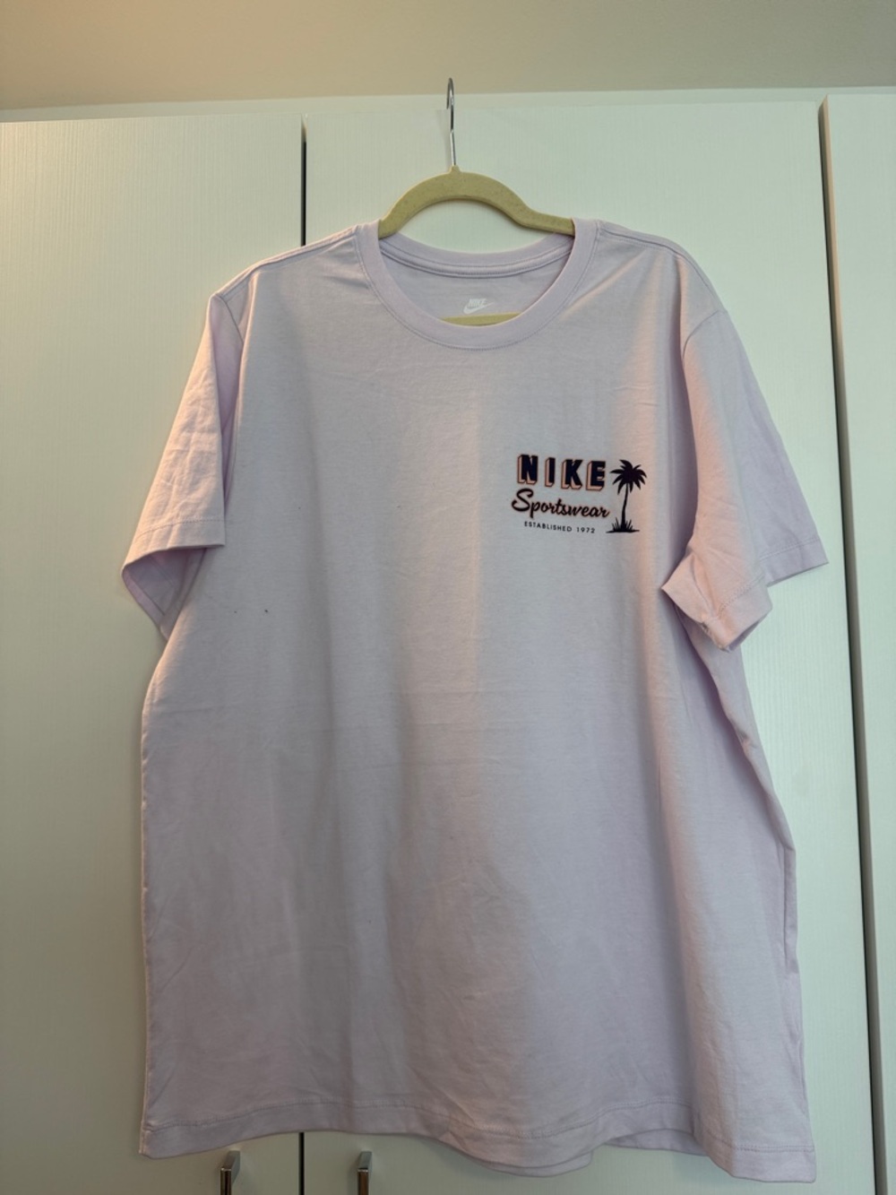 Nike women’s  Light Lavender Palm Logo Tee
